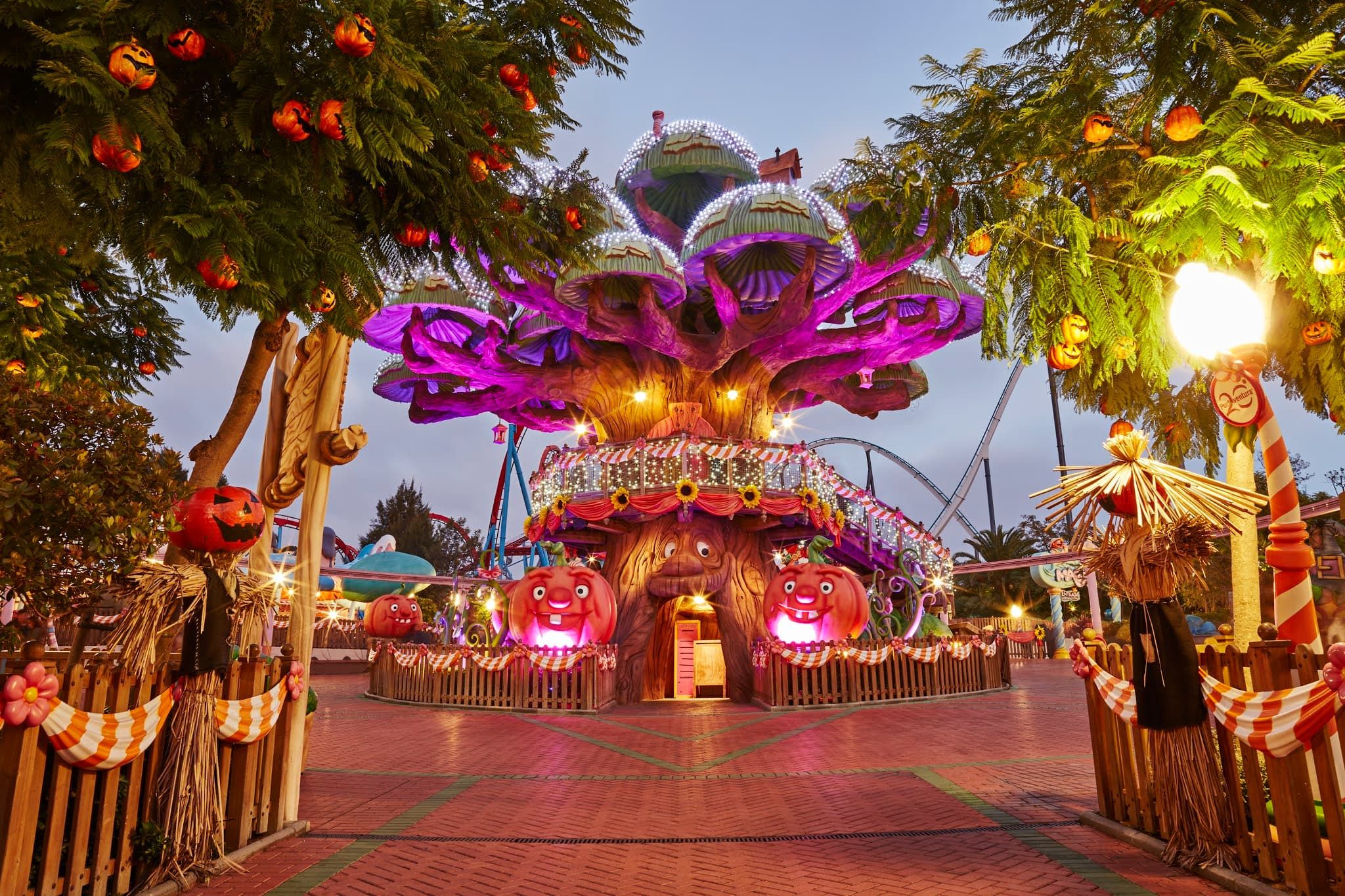 👻¡HALLOWEEN EN PORTAVENTURA WORLD®!🎢Hotel 4* temático con desayuno + acceso ilimitado al parque y Ferrari Land 🎃 Programación terrorífica.