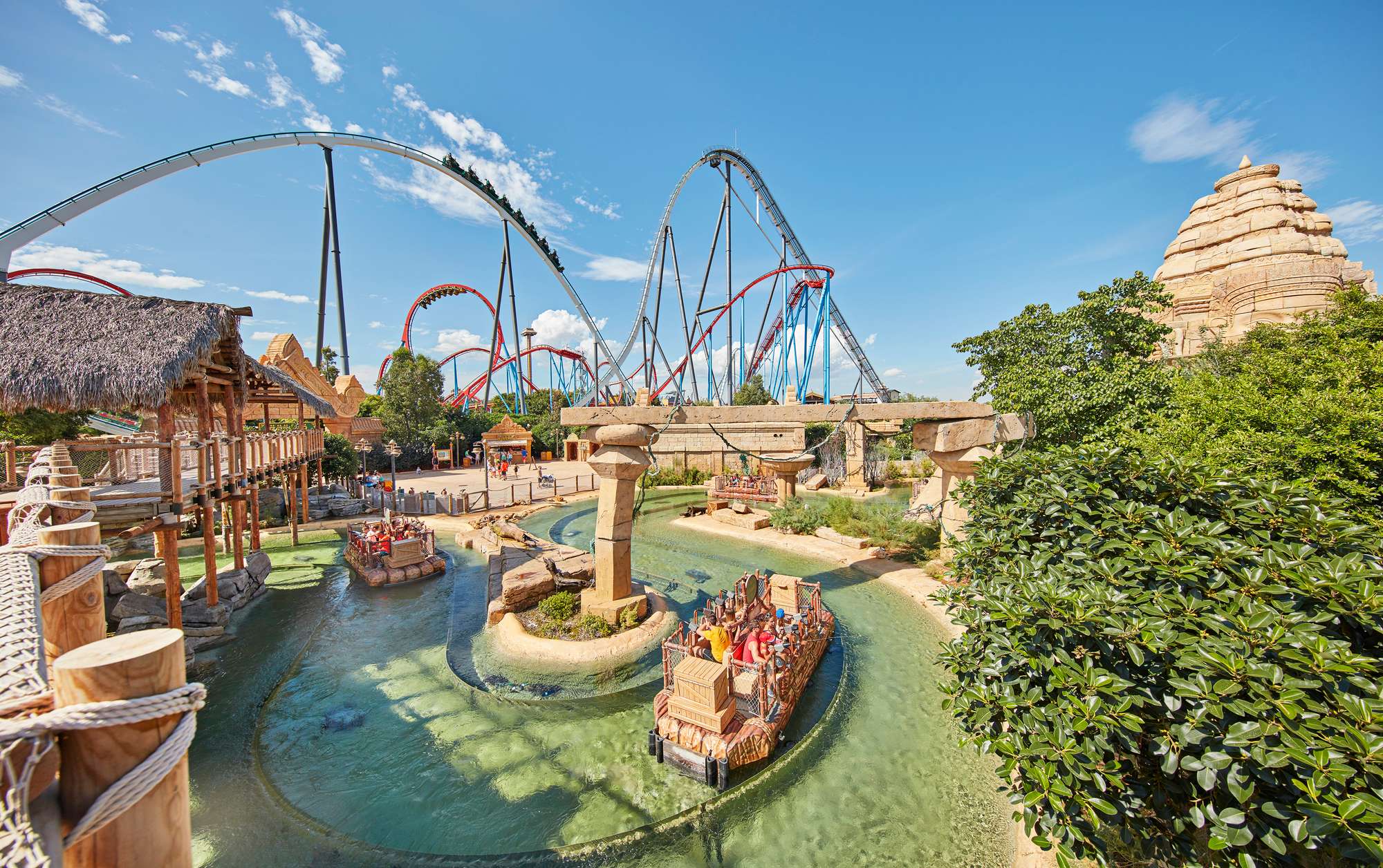 🎢¡DISFRUTA DE PORTAVENTURA AL MÁXIMO!🔝💯 Acceso Ilimitado al parque + 1 día en Ferrari Land  + Hotel temático 4* | Salou