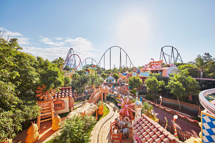 🎢¡ESTE AÑO DISFRUTA PORTAVENTURA WORLD SIN LIMITES!🔝💯 Acceso Ilimitado al Parque + 1 día en Ferrari Land  + Hotel temático 4⭐ | Salou