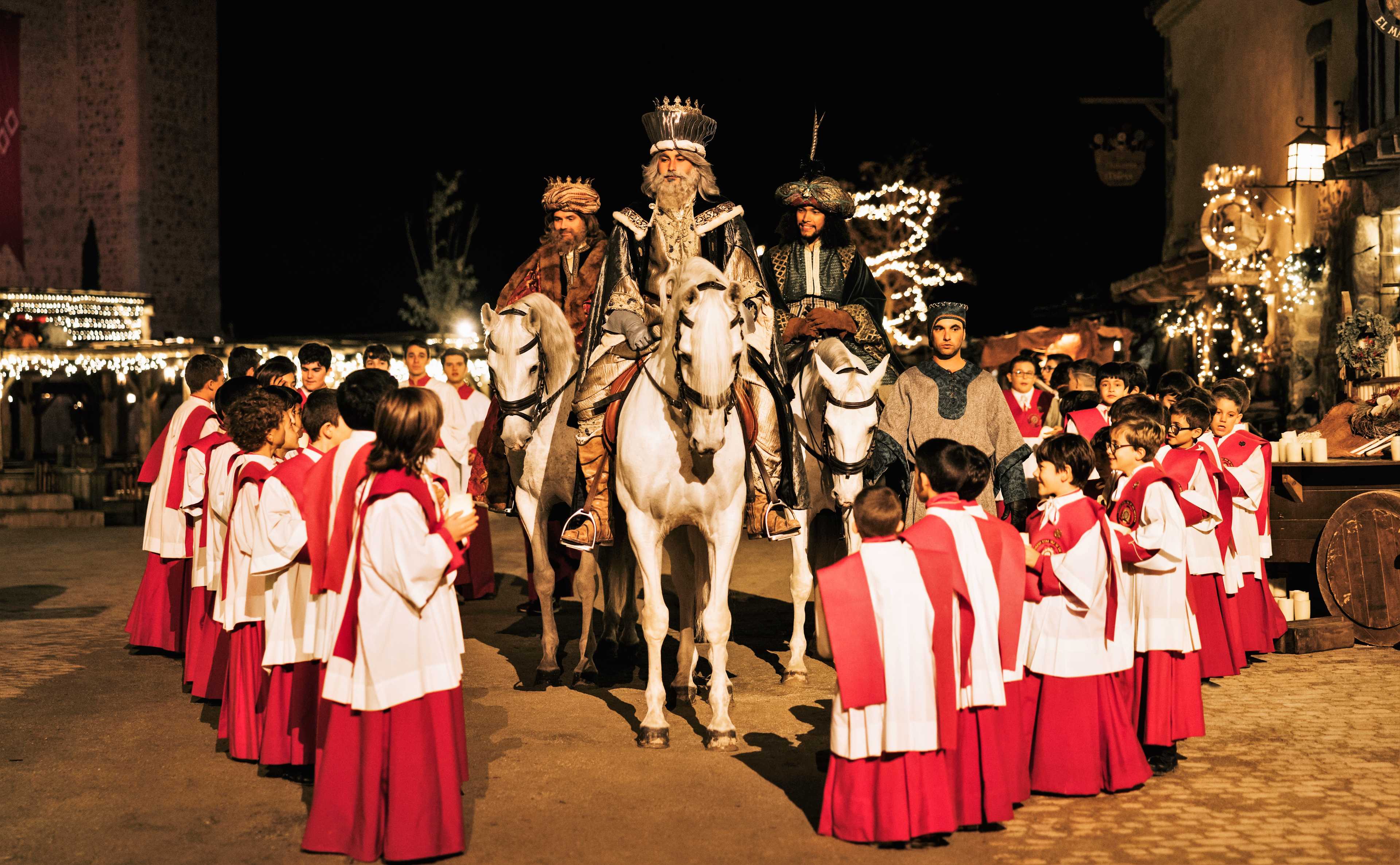 🧑🏼‍🎄🎄¡LA NAVIDAD SE ACERCA A PUY DU FOU ESPAÑA! 👑🐫 Hotel 3* en Toledo + Entradas al parque con ambiente y programación navideña 