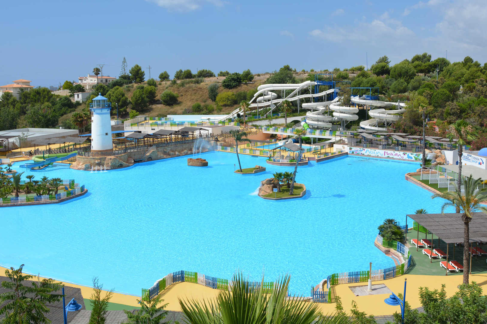 🦩¡DIVERSIÓN ACUÁTICA EN AQUA NATURA BENIDORM! 💦 Hotel 4* + Entradas 